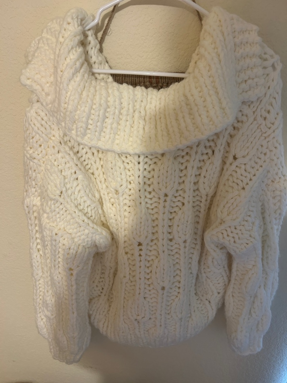 Cozy chunky sweater - Picture 3 of 3